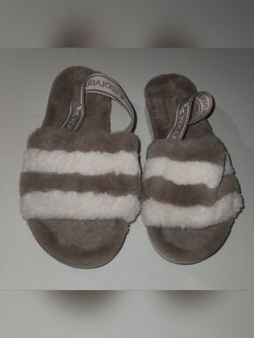 Koolaburra By UGG Brown and Cream Fuzzy Slippers with Elastic Back Strap Size 8